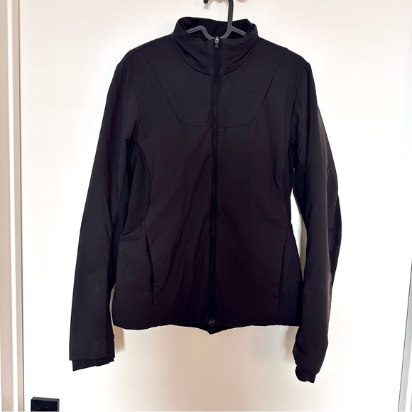 Arc'teryx - Womenβs Running Jacket (Model Unknown) - Picture 1 of 3